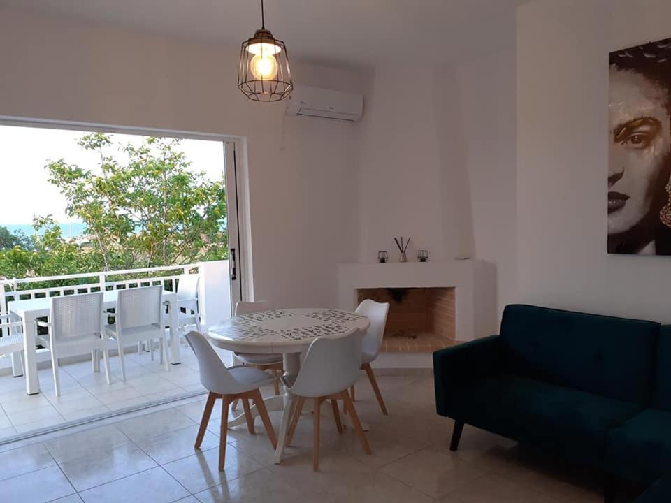 Retreat Apartments In Drosia - 2 Bedrooms Apartment Makris Gialos  Екстериор снимка